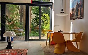 Romantic And Atypical Apartments In Prague'S Montmartre