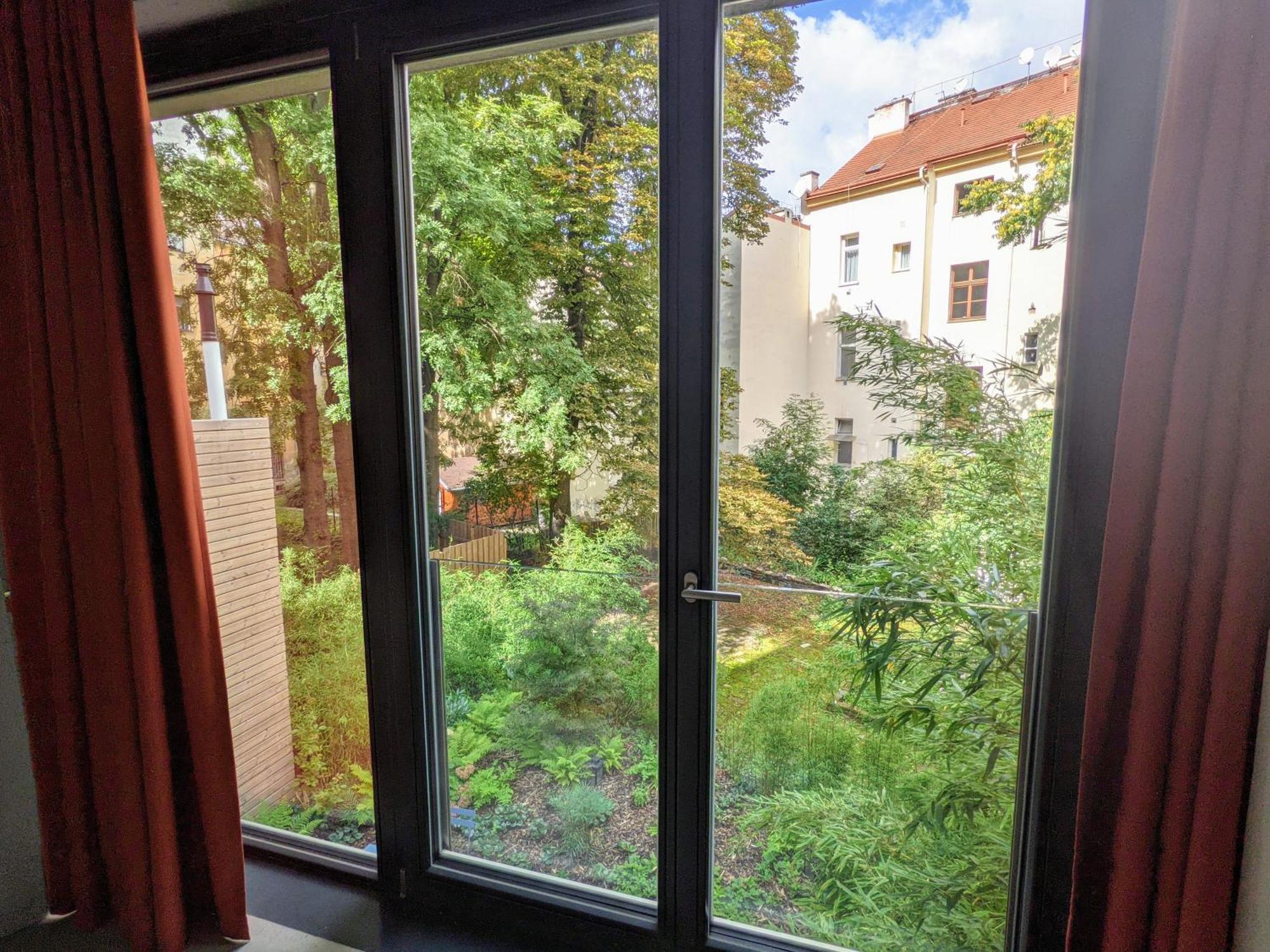 Romantic And Atypical Apartments In Prague'S Montmartre Exteriér fotografie