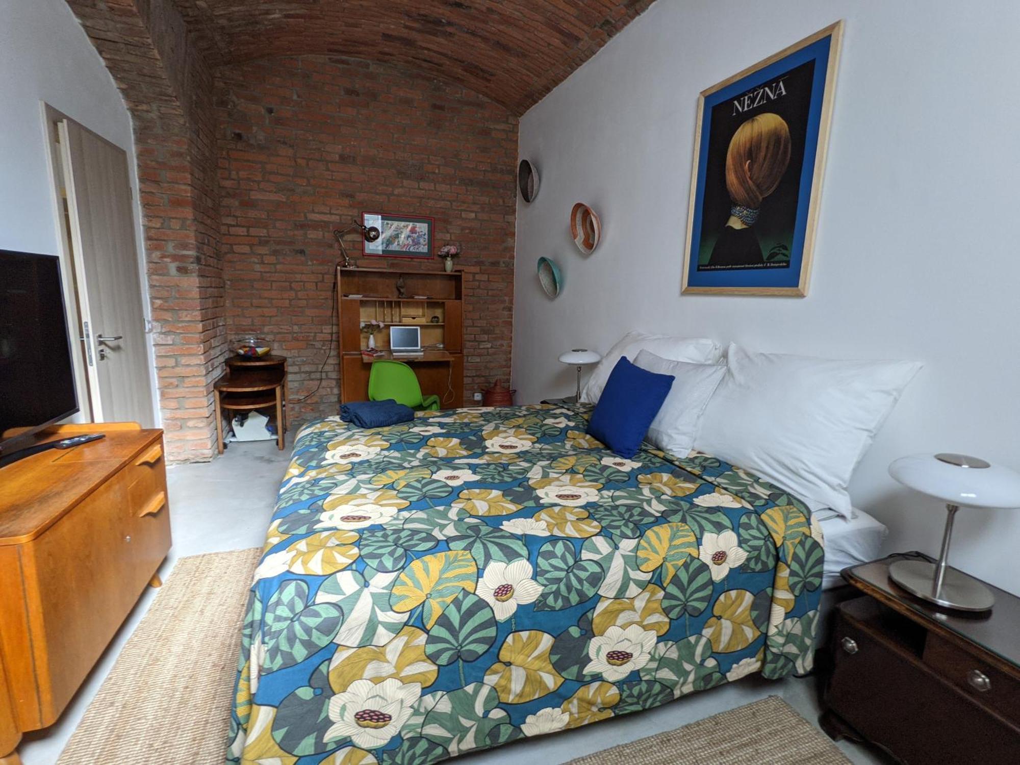 Romantic And Atypical Apartments In Prague'S Montmartre Exteriér fotografie